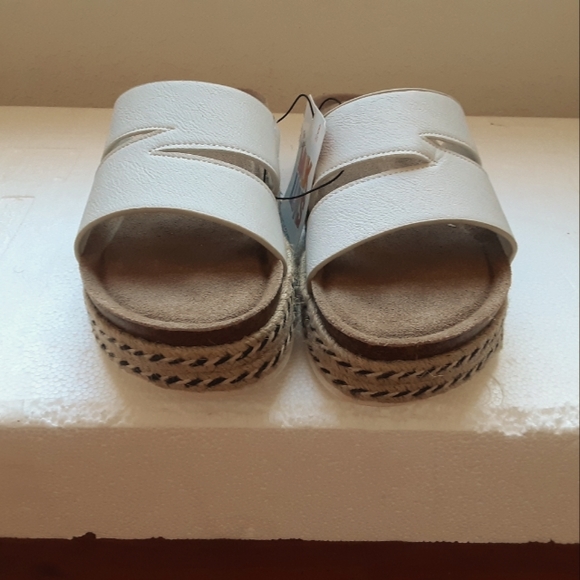 Muk luks - Picture 4 of 4